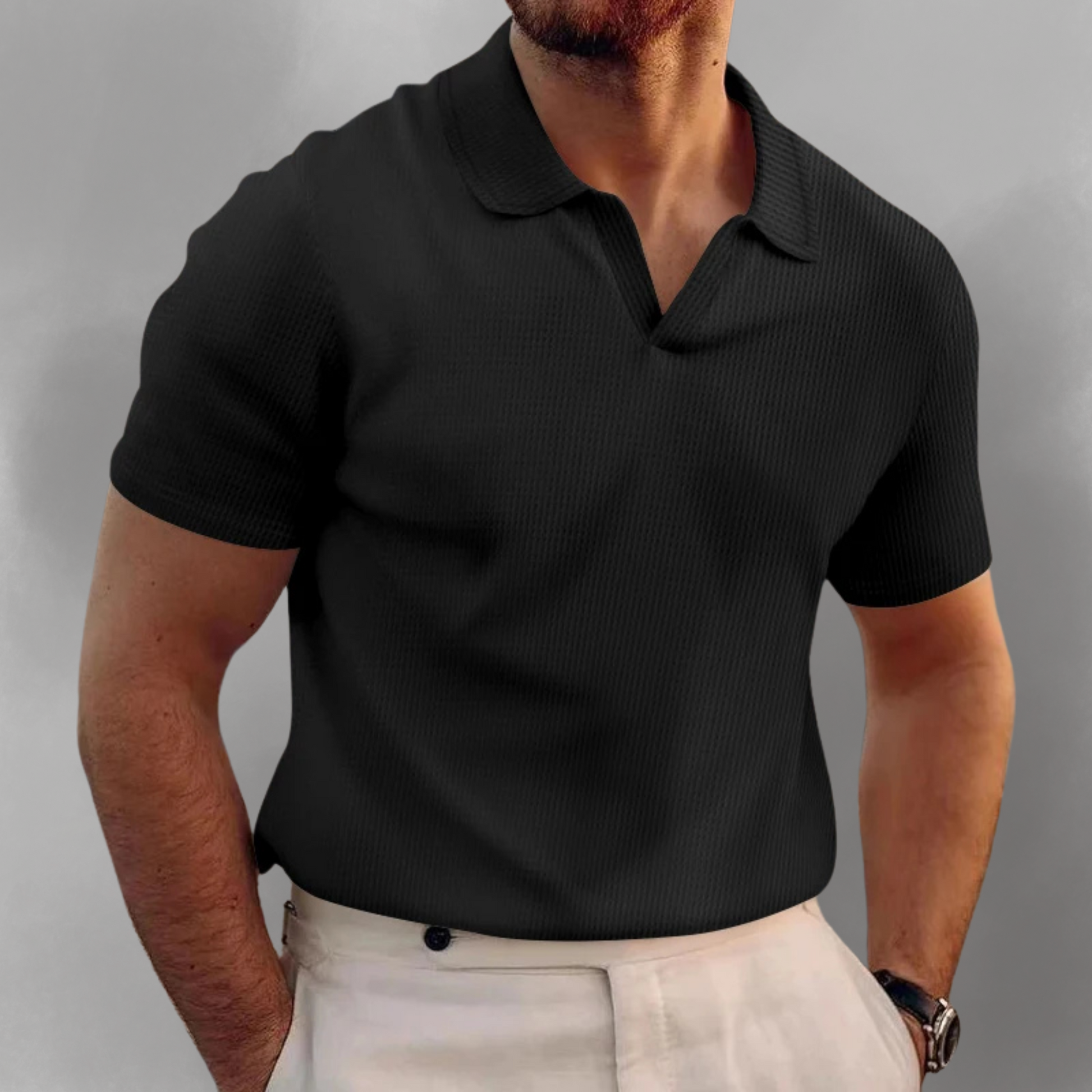 Raoul – Zeitlose Eleganz des weißen Poloshirts