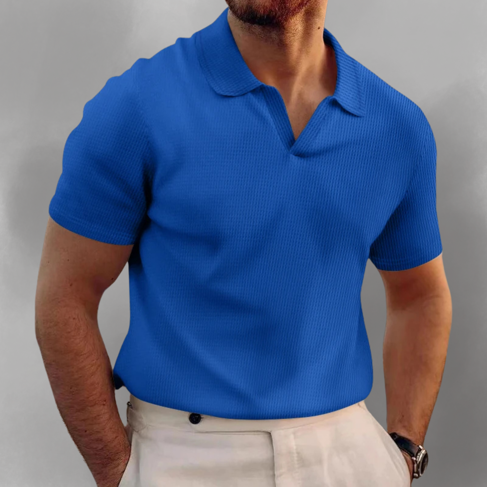 Raoul – Zeitlose Eleganz des weißen Poloshirts
