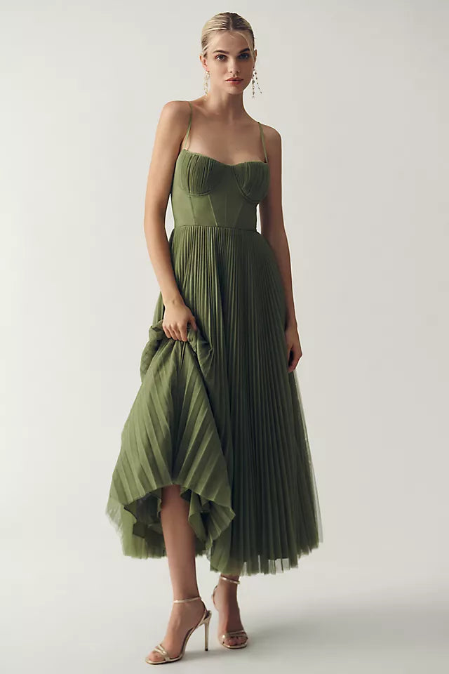 Claire – Plissé tulle jurk met asymmetrische draping