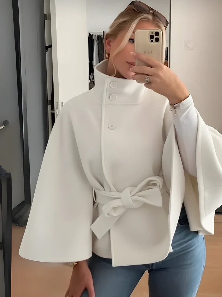 Cape Coat met Tailleband